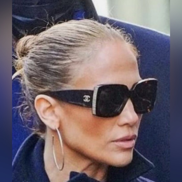 CHANEL sunglasses  - Picture 10 of 10